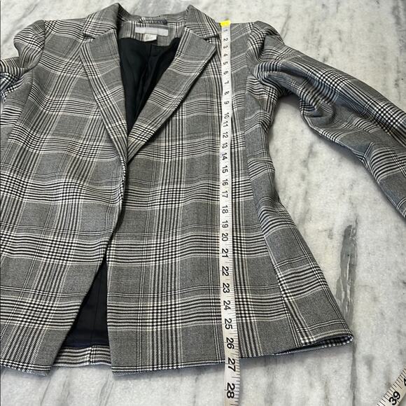 Black,Gray and White Tailored Blazer with Notched Lapels Open Front Lined - Picture 10 of 12